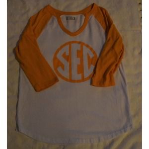Tennessee "SEC" logo V-Neck Light Weight Sweater Size Medium